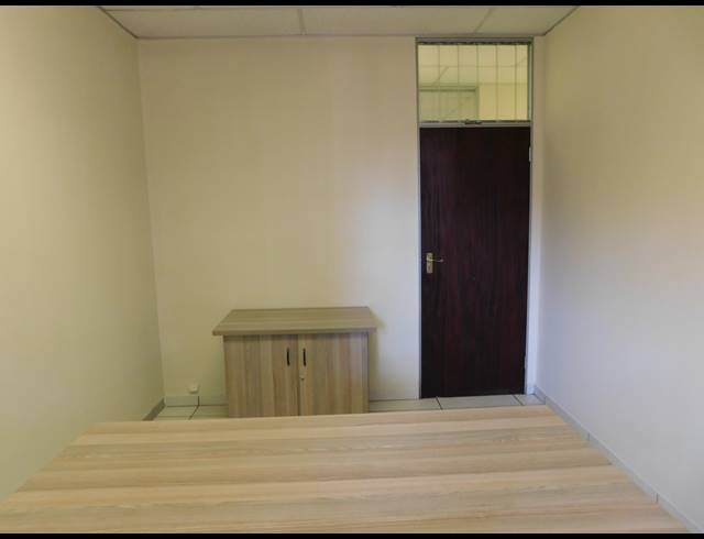 287M² OFFICE FOR SALE IN FERNDALE